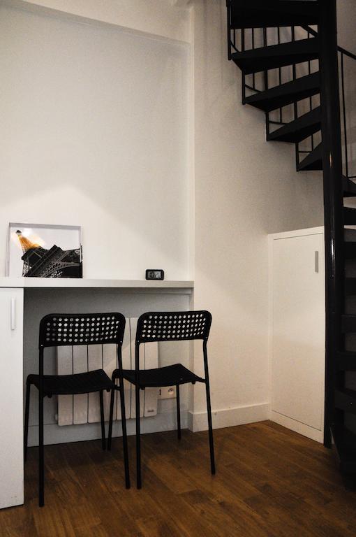 Duplex De Charme Au Coeur De Montmartre Paris Quarto foto