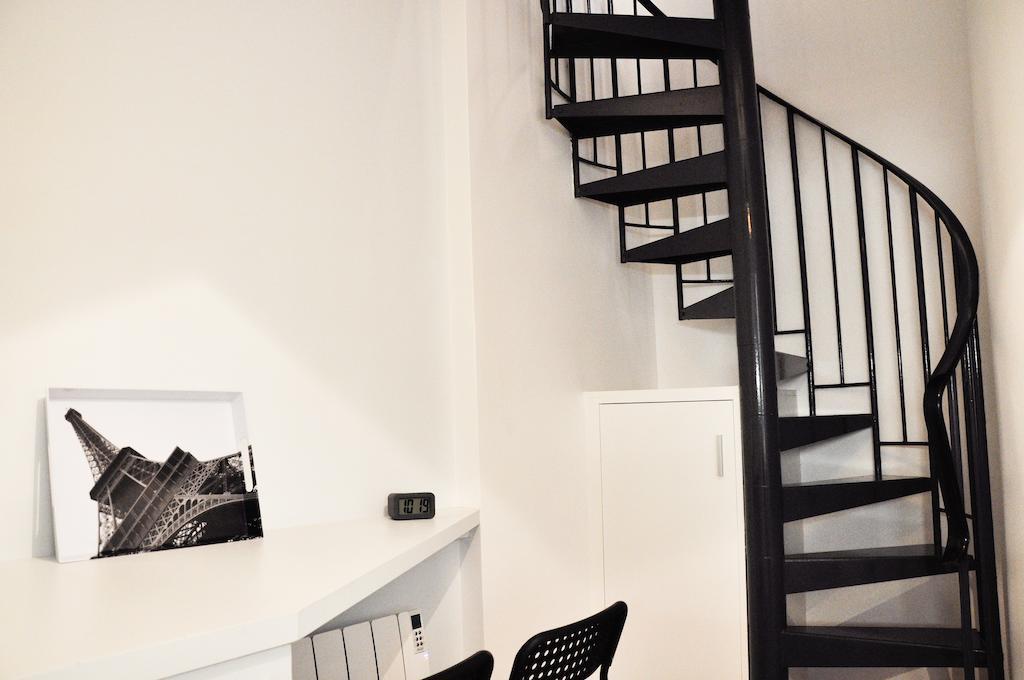 Duplex De Charme Au Coeur De Montmartre Paris Quarto foto